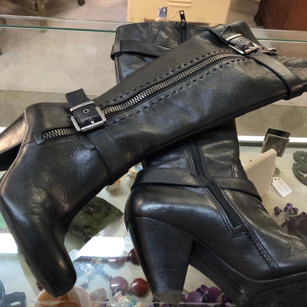 Arturo Chiang boots size 7